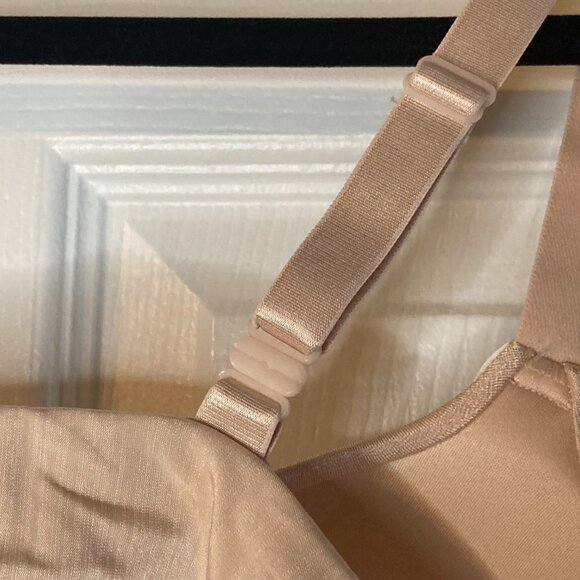 Vanity Fair Illumination Front Close Full Coverage Underwire Bra - Size 40C - Picture 6 of 7